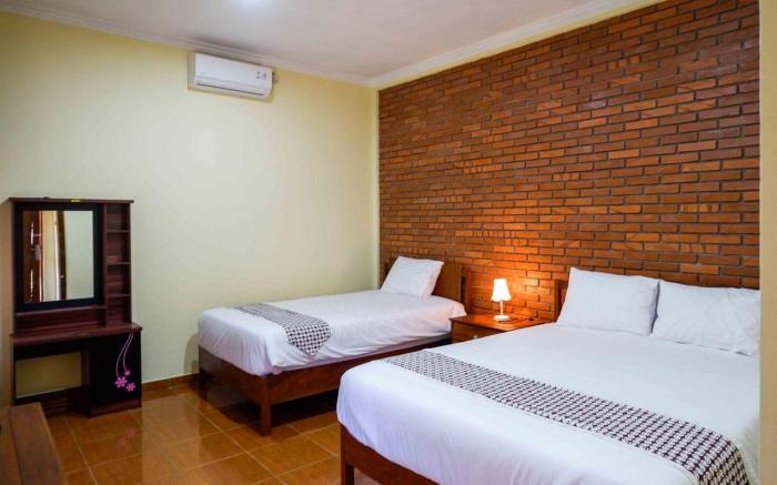 Roemah Beong Syariah at Desa Wisata Kembanglimus Mitra RedDoorz