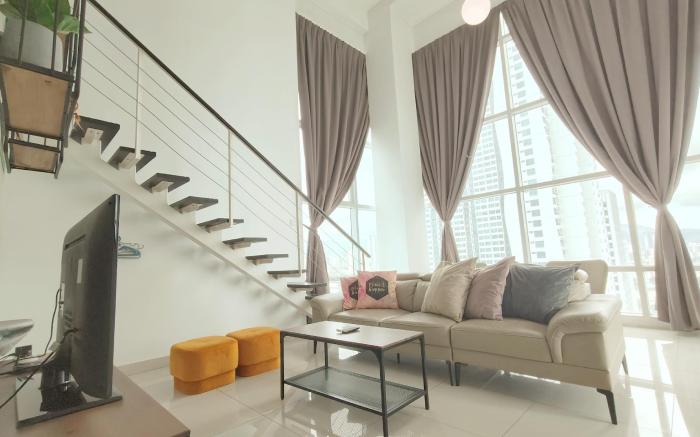 Lovely Duplex Maritime Suite for 4-9pax 