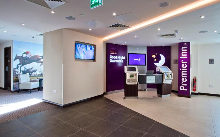 Premier Inn Cheltenham Town Centre