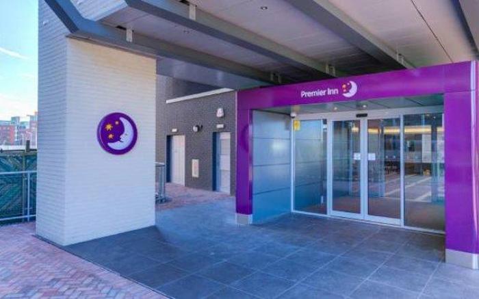 Premier Inn Cardiff Bay