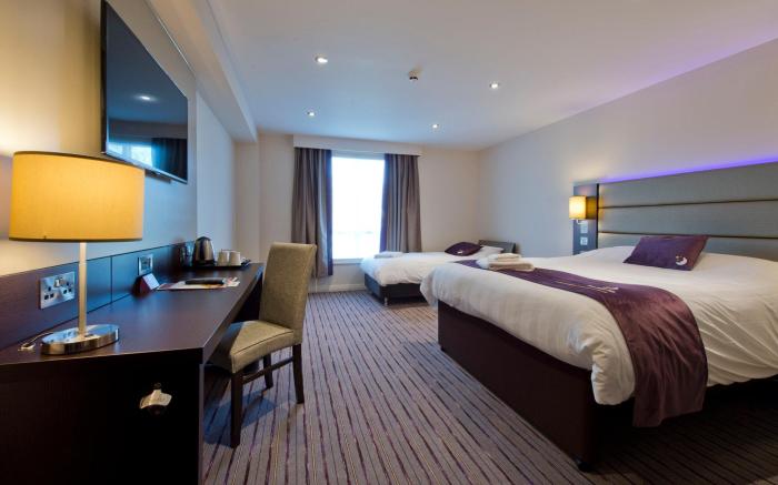 Premier Inn Cirencester