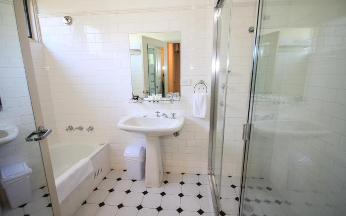 Briars Country Lodge