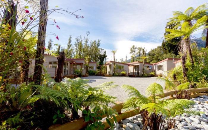 10 Cottages