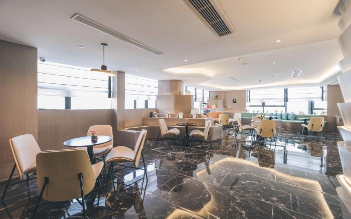 Atour Hotel Hangzhou Qianjiang New City Qingchun Plaza