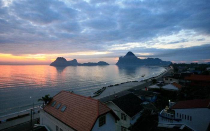 Prachuap Beach Hotel