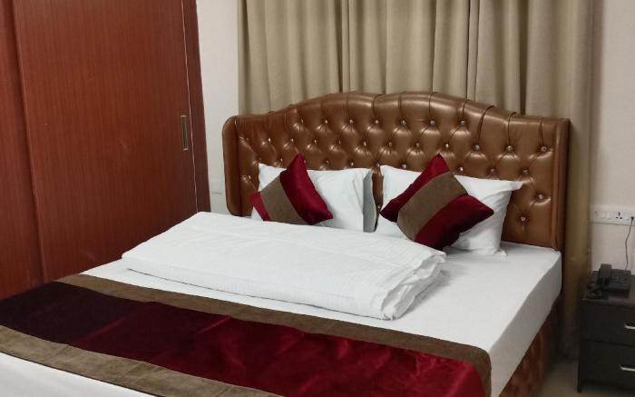 OM Srinivasa Hotel