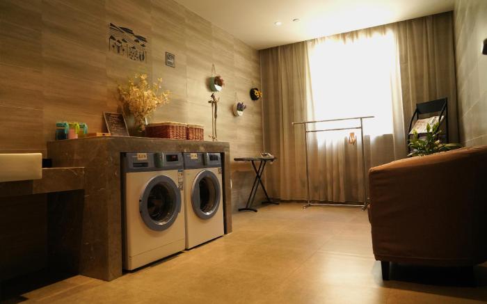 Starway Hotel Jinzhong Yunhua West Street
