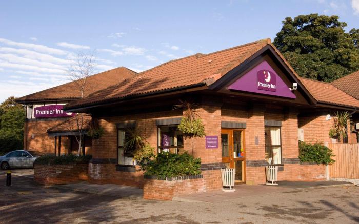 Premier Inn Liverpool - West Derby
