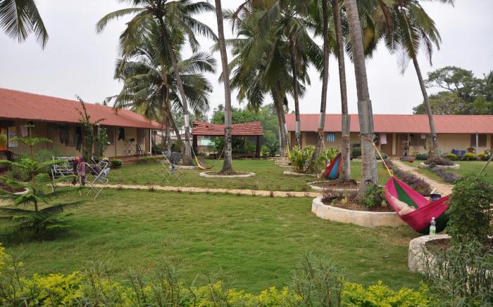 Budget Guest House and PG-12