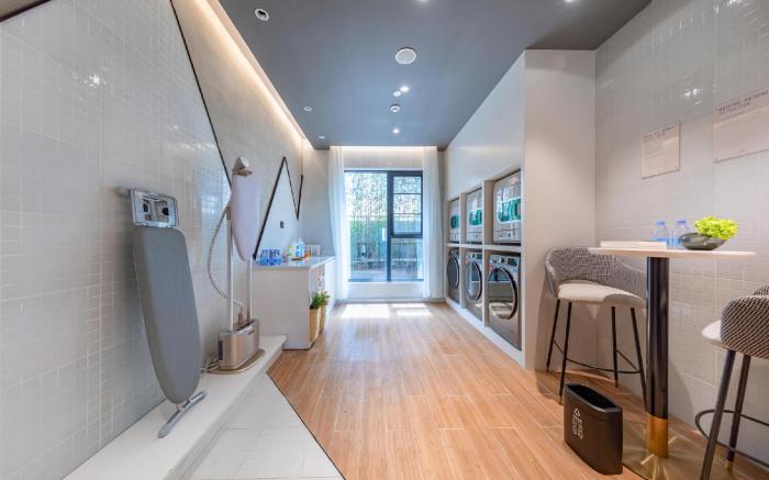 Atour Hotel Zhuhai Hi-tech Zone University Town Affairs Center