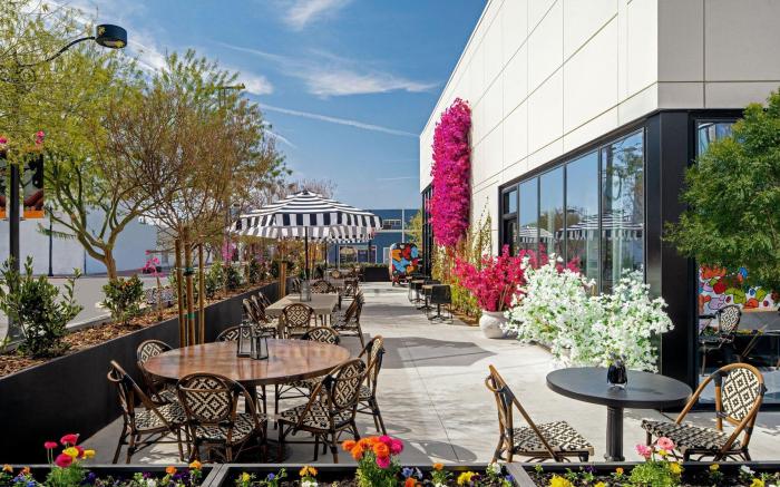 The English Hotel, Las Vegas, A Tribute Portfolio Hotel