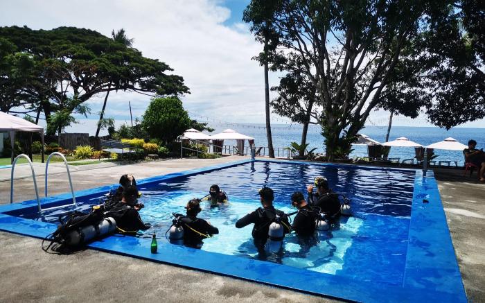 Silver Reef Dive Resort