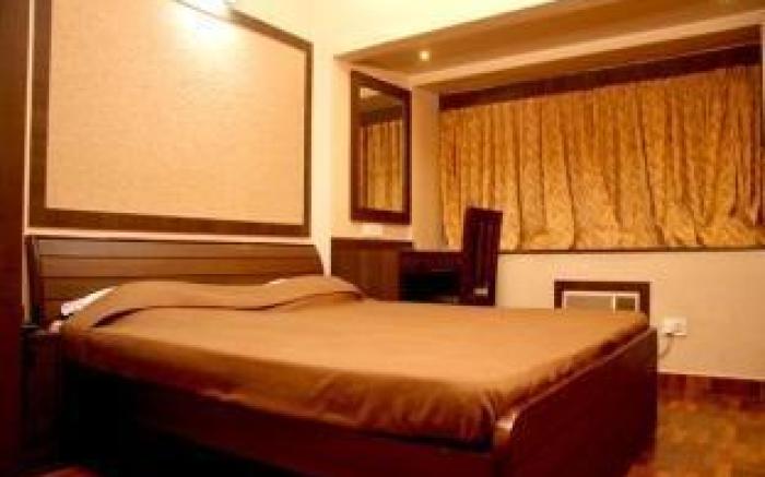Hotel Trimoorti