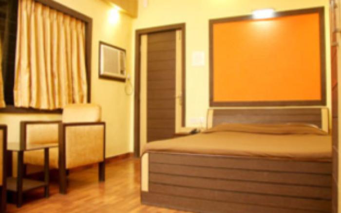 Hotel Trimoorti