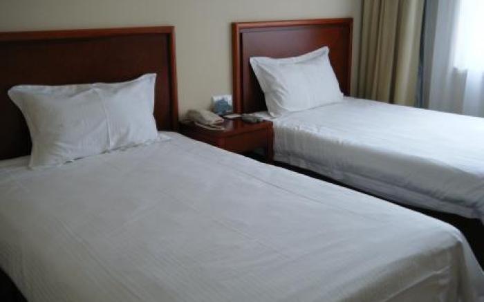 GreenTree Inn Jining Railway Station Hotel