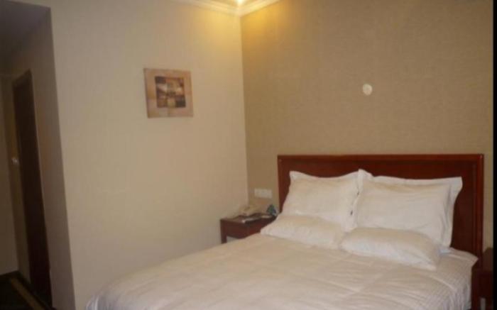 GreenTree Inn Jiangsu Wuxi Meiyuan Kaiyuan Temple Subway Master Station Express Hotel