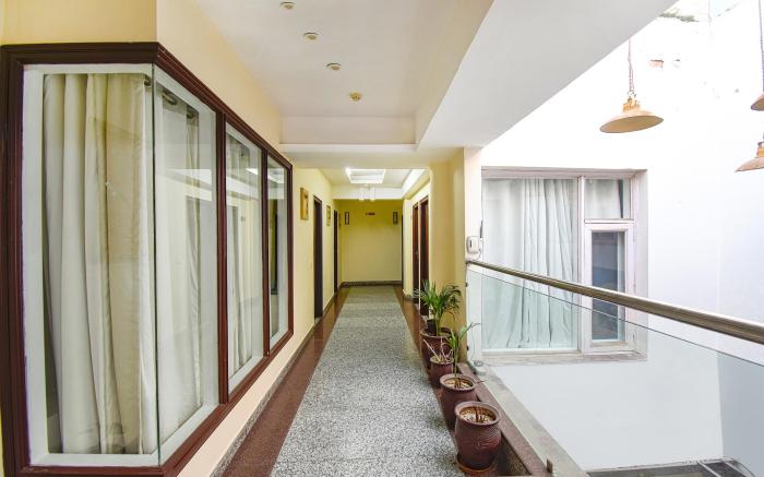 FabHotel Comfort 35