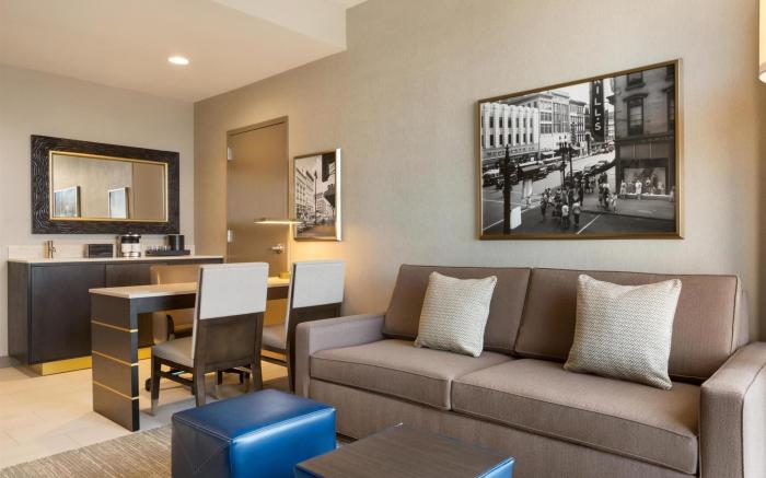 Embassy Suites by Hilton Syracuse Destiny USA