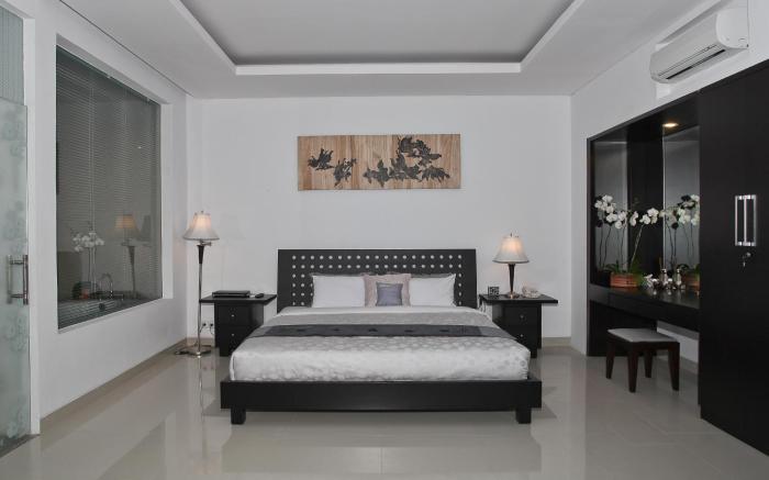 Heliconia Villa