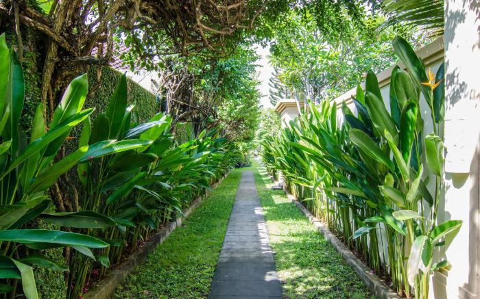 Heliconia Villa