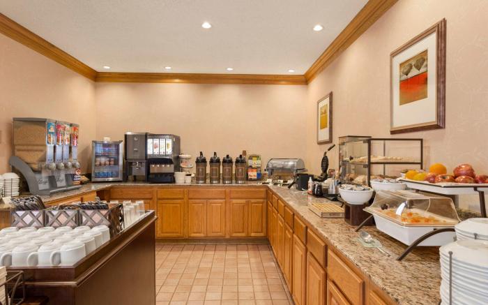 Country Inn & Suites by Radisson, Biloxi-Ocean Springs, MS