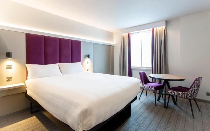 Premier Inn Wakefield South - M1 Jct39