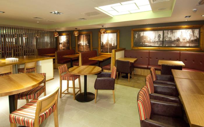 Premier Inn Stratford-Upon-Avon Central