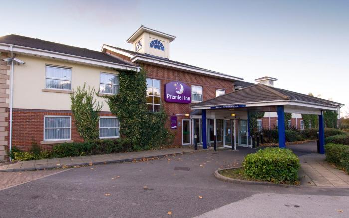 Premier Inn Rugby North - Newbold