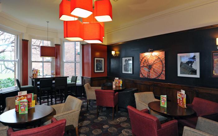 Premier Inn Stockport Central