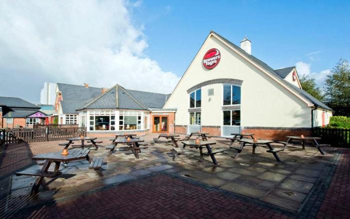 Premier Inn Swansea North