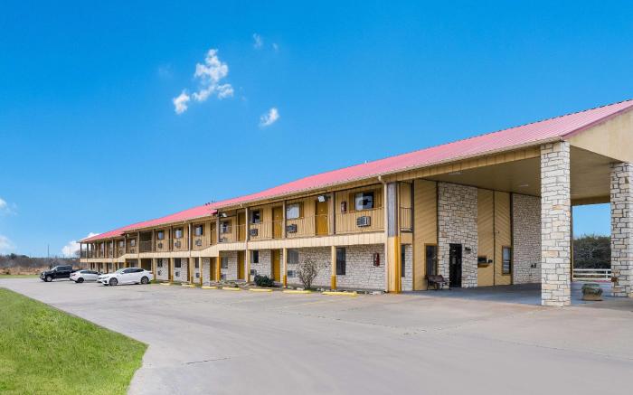 Americas Best Value Inn Refugio