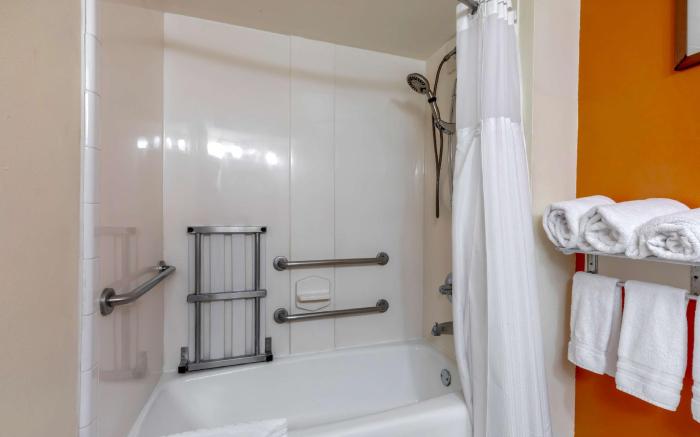 Best Western Plus Rockwall Inn & Suites