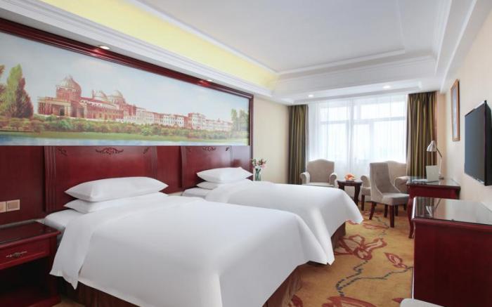 Vienna Hotel Anhui Fuyang Yingshang Yingbin Avenue