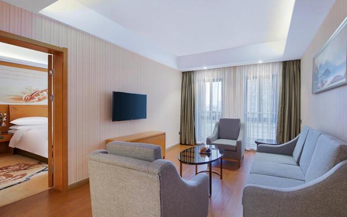 Vienna Hotel Anhui Chizhou Changjiang South Road