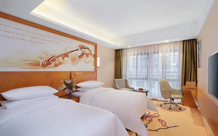 Vienna Hotel Anhui Chizhou Changjiang South Road