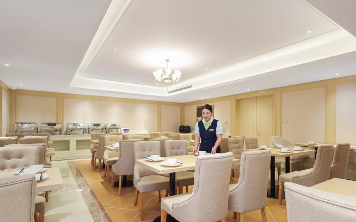 Vienna Hotel Shandong Heze Chengwu Jade Market