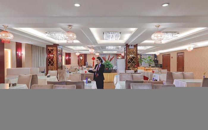 Vienna Hotel Shanxi Xiaoyi People's Square Xinyi Street