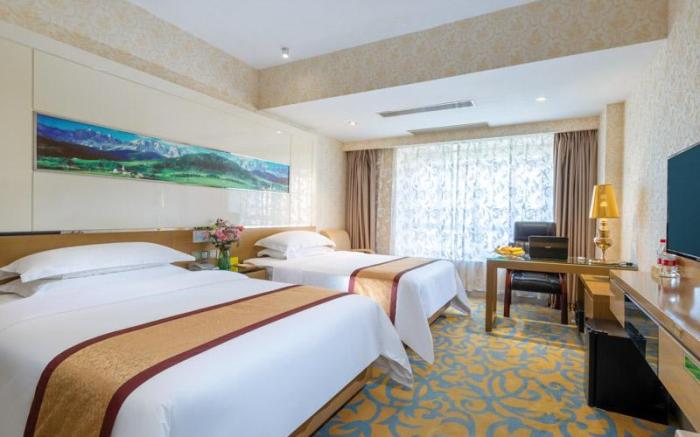 Vienna Hotel Guangdong Zhuhai Mingzhu Station Guozheng
