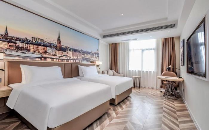 Vienna Hotel Sichuan Hejiang Yangtze River Bridge