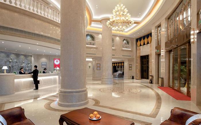 Vienna Hotel Xinfeng West High-Speed Railway Station