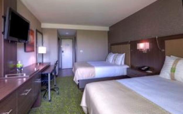 Holiday Inn Express Winnipeg Airport - Polo Park By IHG