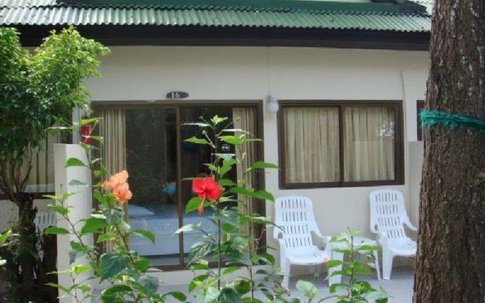 Jinta Hotel Nathon Beach