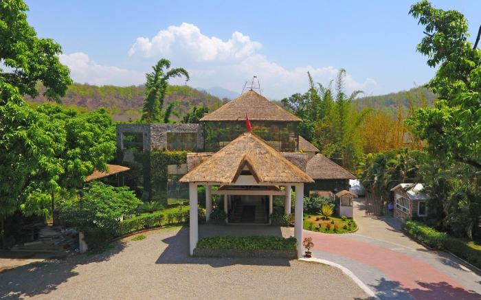 Wood Castle Spa & Resort