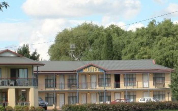 Elite Motor Inn