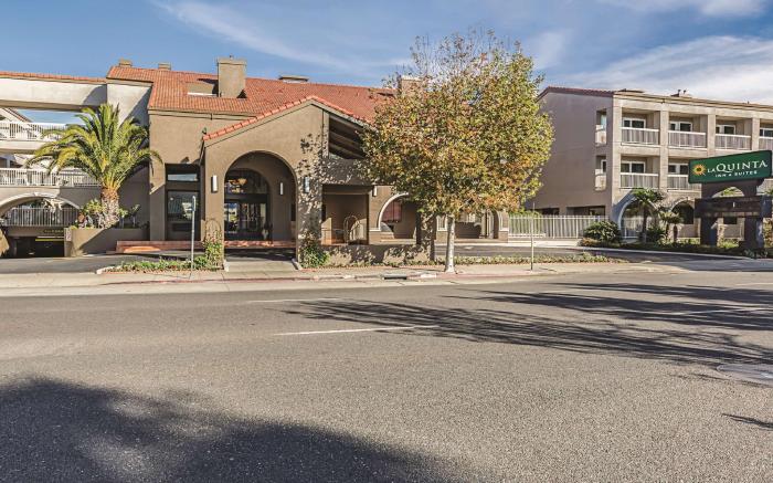 La Quinta Inn & Suites by Wyndham San Francisco Airport West