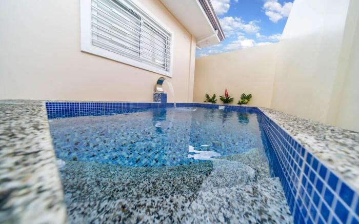 Luxury 3BR Villa near SM Batangas City with Pool