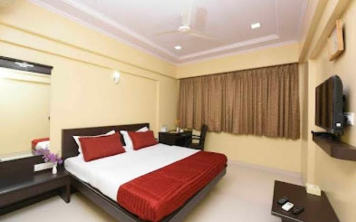 UKs Resort Khopoli