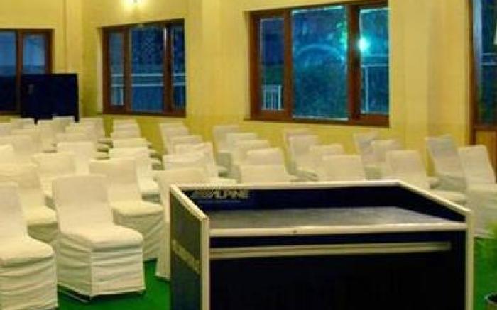 Chandra Pushp Palace