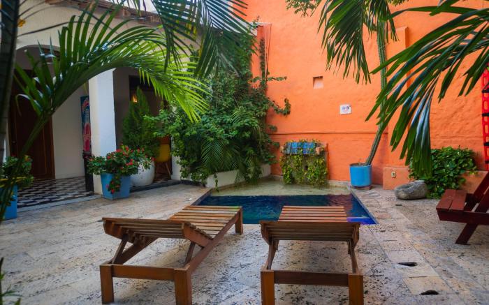 La Puerta Azul