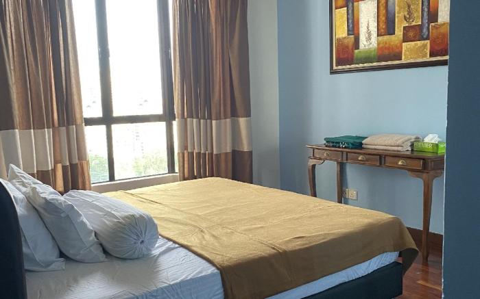 Casa  Tropicana, 2-bedroom condo with facilities